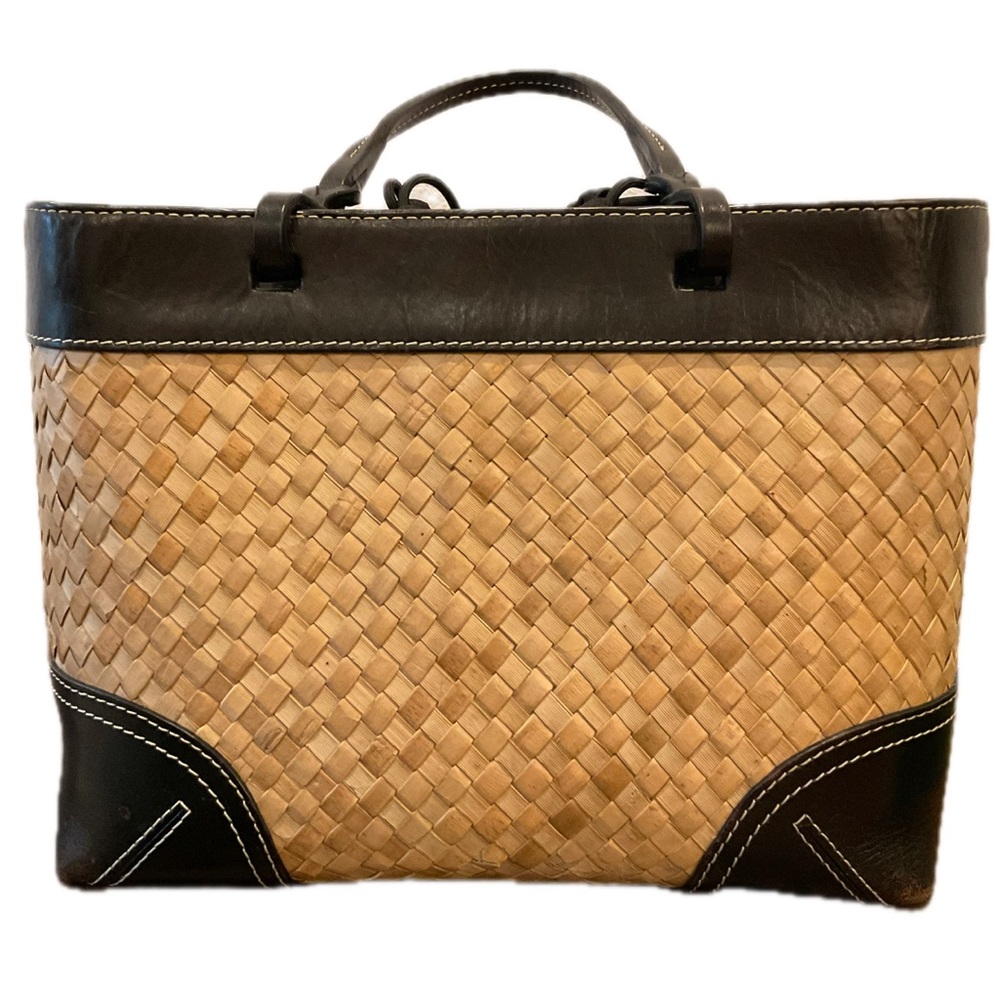Elegant Tan and Black Womens’ Woven Hand Bag